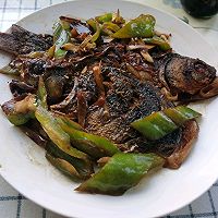 葱烧香酥鲫鱼的做法图解7