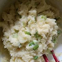 葱香土豆饼的做法图解4