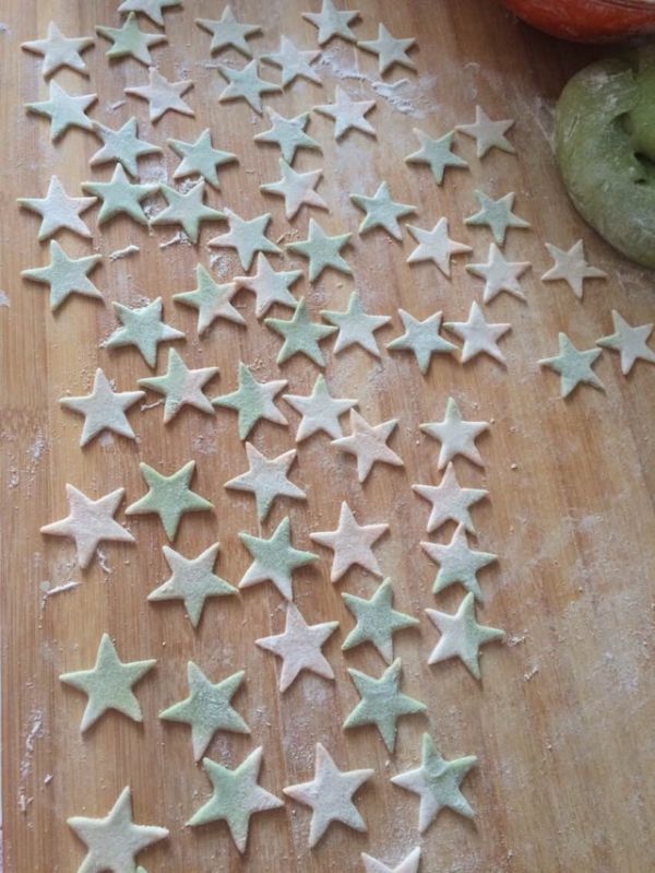 彩色蔬菜面琪（宝宝的营养辅食）