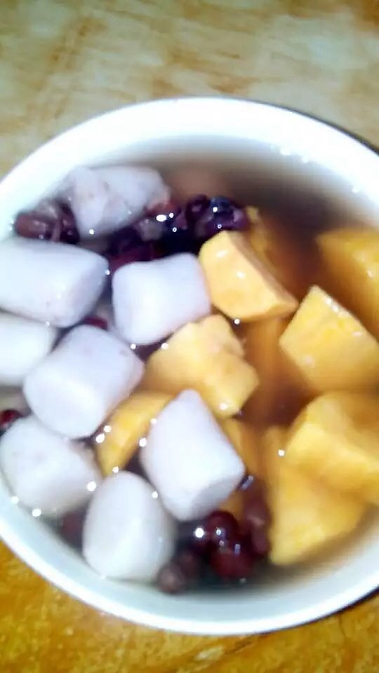 芋圆红豆糖水的做法