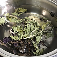 远离感冒 紫苏薄荷姜茶的做法图解4