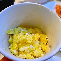 王炸！虾仁炒饭的做法图解3