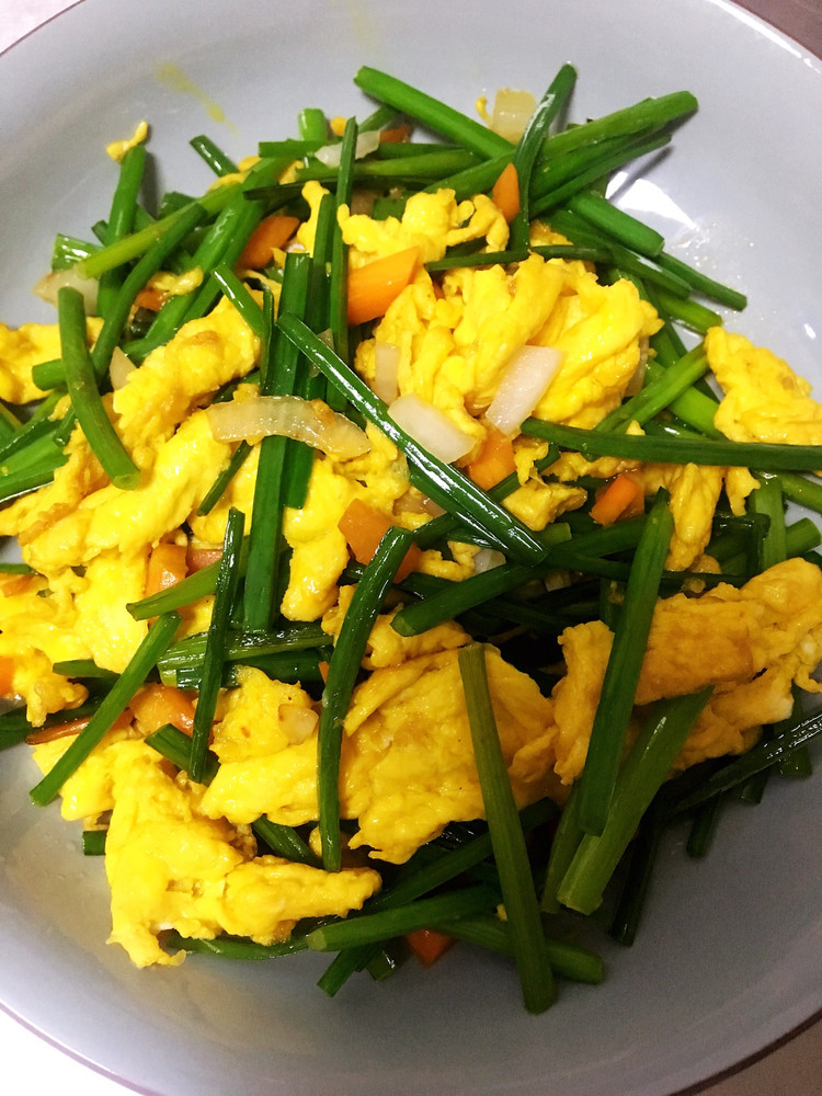 韭菜苔炒土鸡蛋的做法