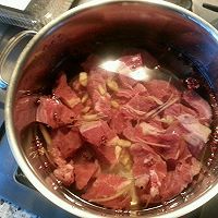咖喱土豆牛肉的做法图解2