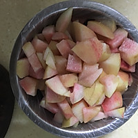 不用料理机的水蜜桃酸奶奶昔的做法图解1