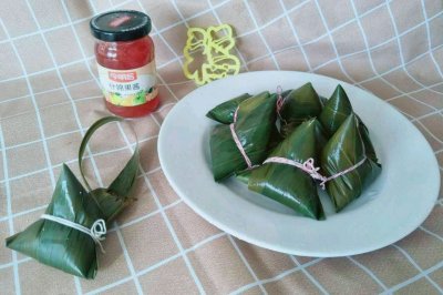 端午节粽子香:香甜软糯的粽子