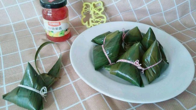 端午节粽子香:香甜软糯的粽子的做法