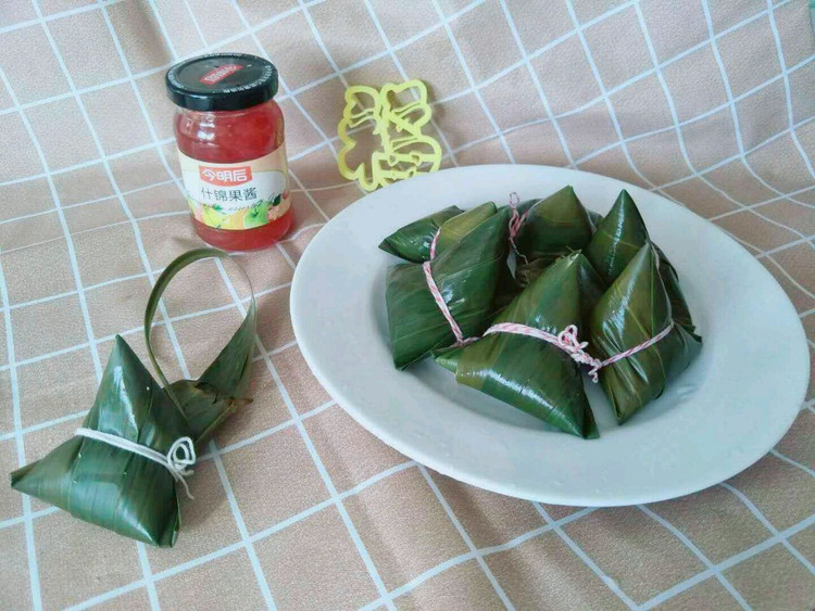 端午节粽子香:香甜软糯的粽子的做法