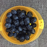 #柏翠辅食节-辅食添加#自制蓝莓酸奶的做法图解2