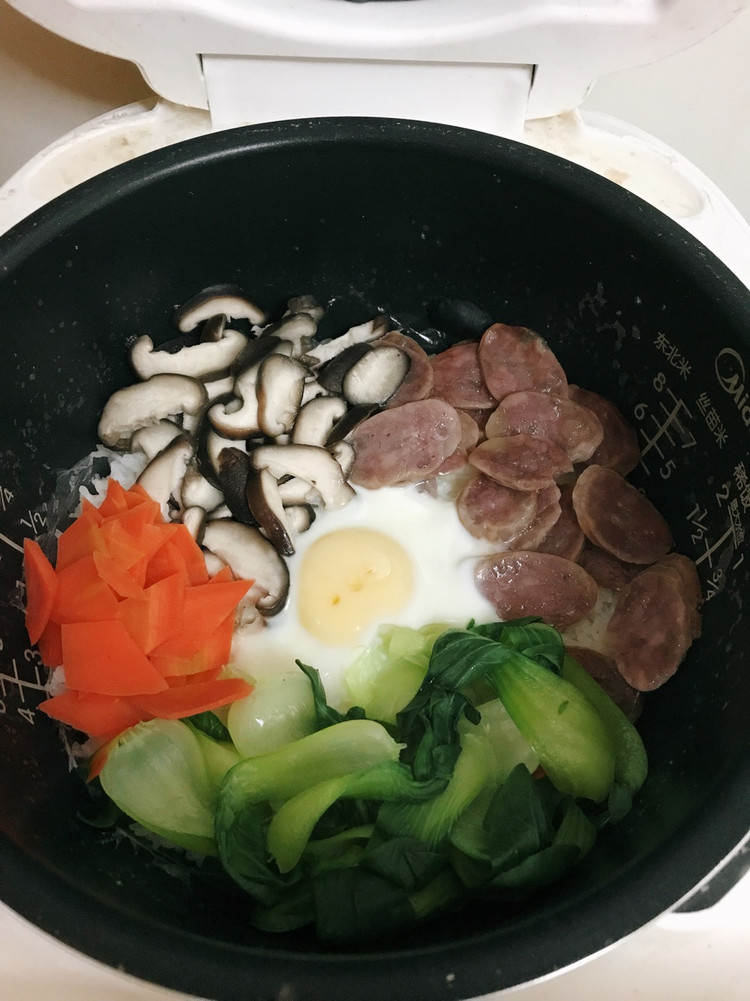 广式香肠煲仔饭 电饭锅懒人版的做法