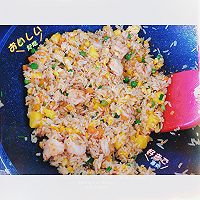 菠萝鲜虾炒饭的做法图解10