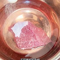 青椒牛肉～孕一二月推荐的做法图解1