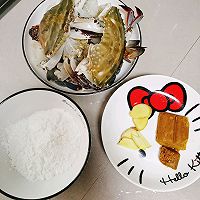 #少盐饮食 轻松生活#咖喱蟹的做法图解1