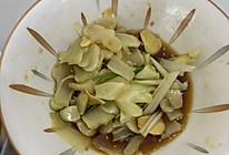 凉拌菜花根的做法
