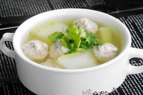 冬瓜丸子汤的做法