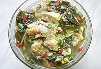#春日尝鲜# 海带筒骨豆腐汤的做法