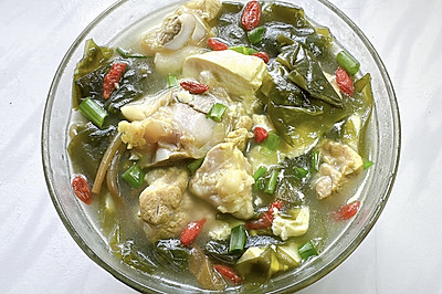 海带筒骨豆腐汤