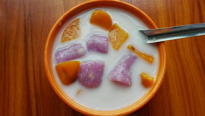 紫淮山红薯加奶糖水