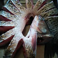 铁锅炖鱼的做法图解1