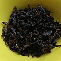 #一人一道拿手菜# 咸鲜软糯，越炖越香——笋干菜烧肉的做法图解1