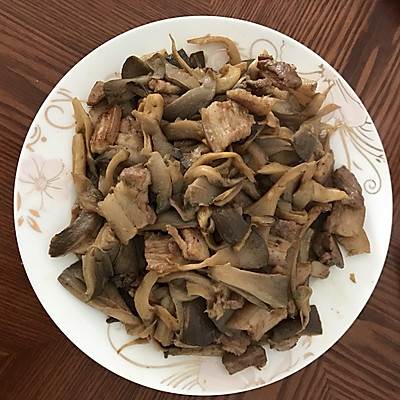 蘑菇炒肉