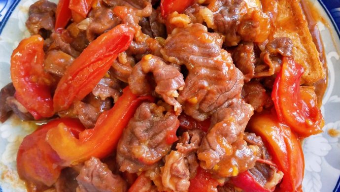 蕃茄牛肉盖浇豆腐