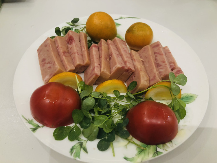 火腿摆盘的做法