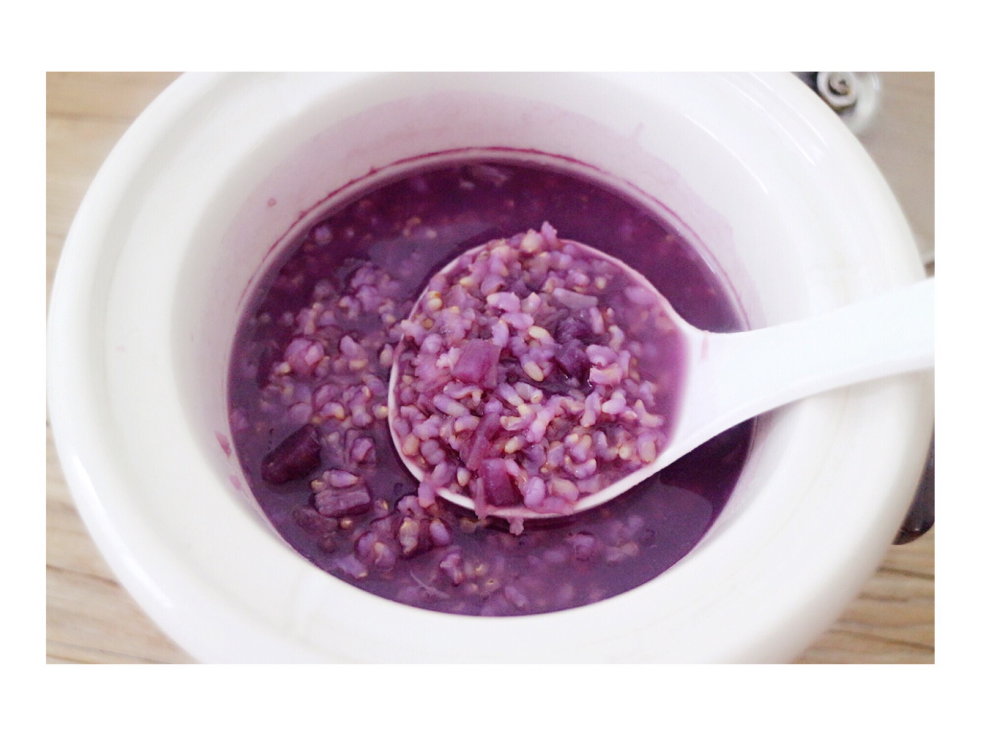 紫薯小米粥怎么做_紫薯小米粥的做法_小跳蛙love_豆果美食