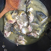 酸菜黄骨鱼的做法图解9