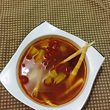 西红柿土豆咸笋汤