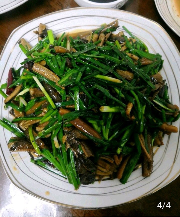 鳝鱼炒韭菜