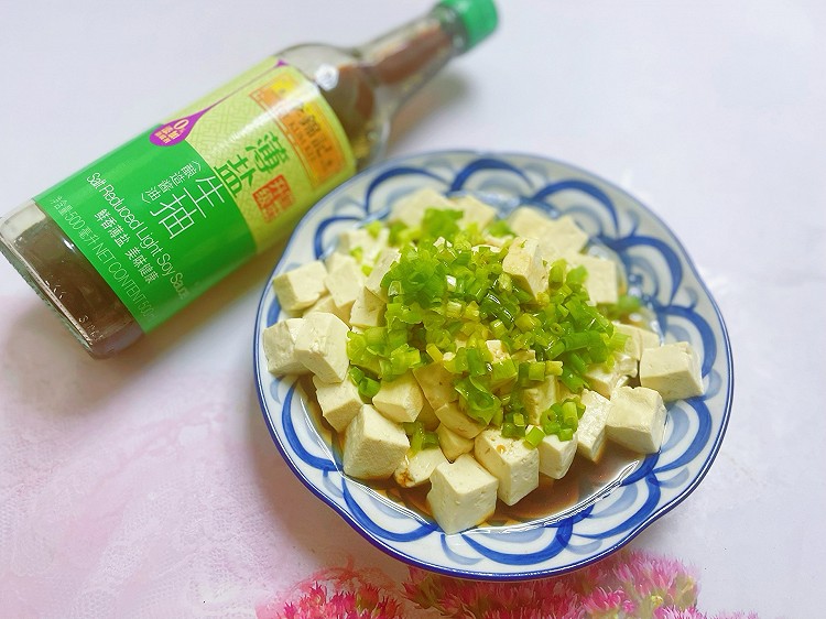 小葱拌豆腐的做法