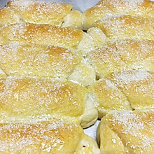 椰蓉蔓越莓面包