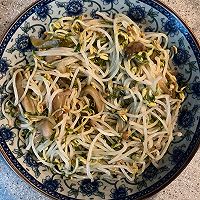 牛奶盒盒自发绿豆芽的做法图解17