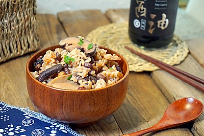 杂粮菌菇焖饭