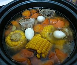 猪骨胡萝卜玉米汤的做法