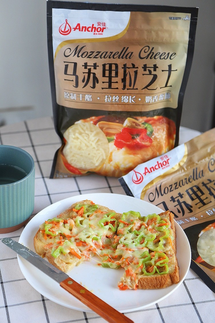 5分钟快手早餐～香肠芝士吐司的做法