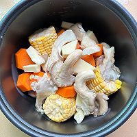 老祖宗相传食疗药膳玉米煲鸭的做法图解10