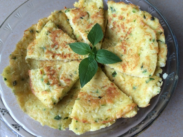 土豆鸡蛋饼的做法