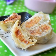 原生态野菜水煎饺