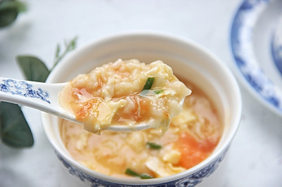 暖心暖胃的番茄鸡蛋疙瘩汤