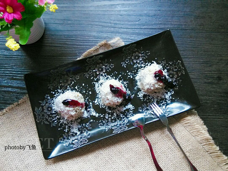 椰蓉蓝莓芋泥的做法