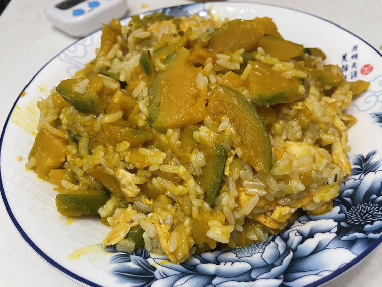 5块钱好吃南瓜蛋饭的做法