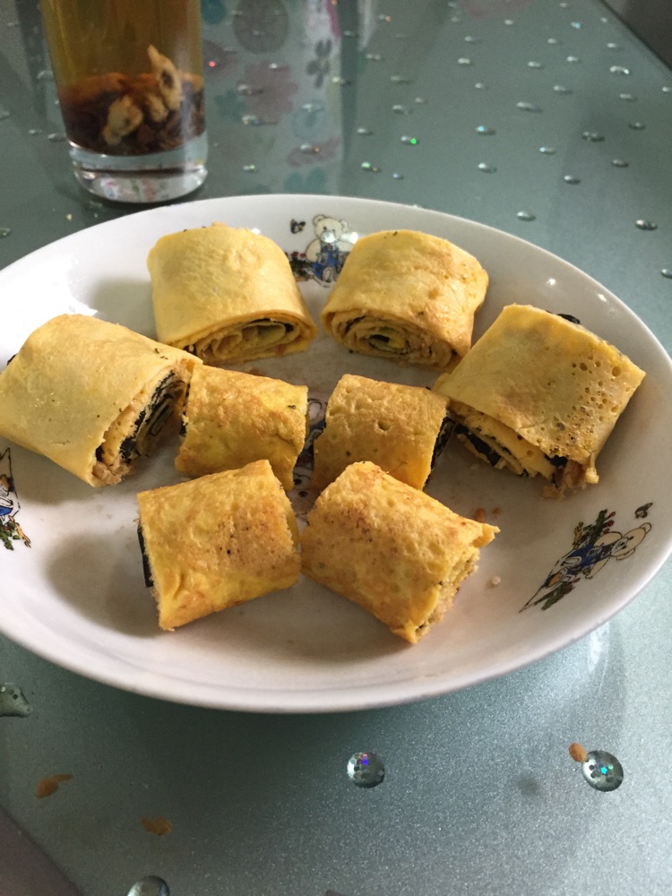 海苔鸡蛋肉松卷