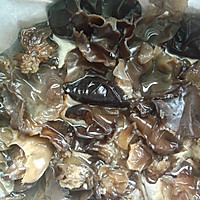 凉拌木耳的做法图解1