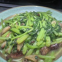 腊肉炒茼蒿