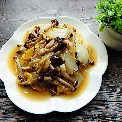 白菜炒蟹味菇