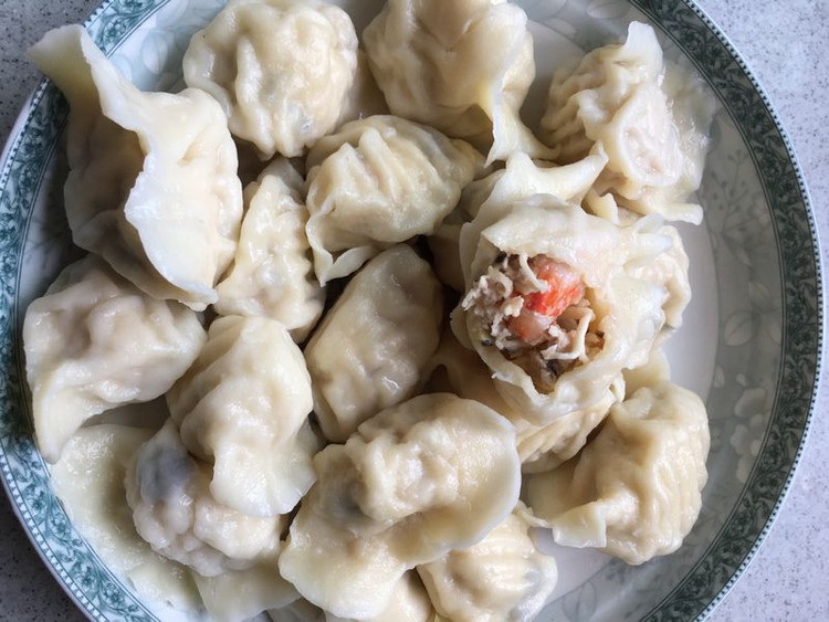 茭白虾肉水饺的做法