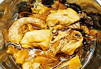 原汁原味杂菌/花胶炖鸡（羊肚菌和姬松茸）的做法