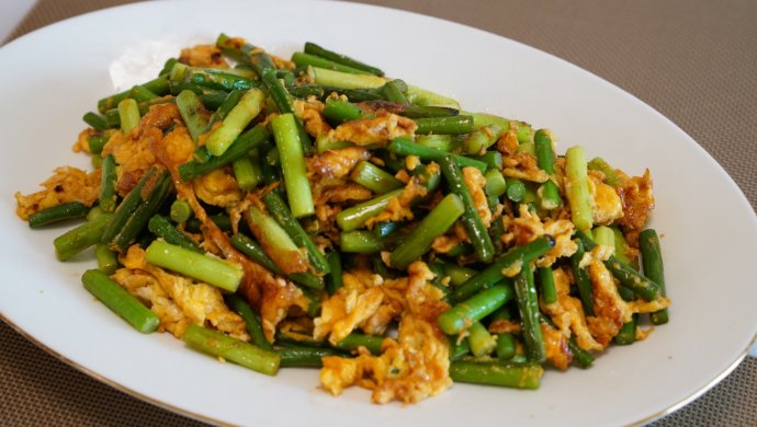 蒜苔炒鸡蛋 简单又好吃